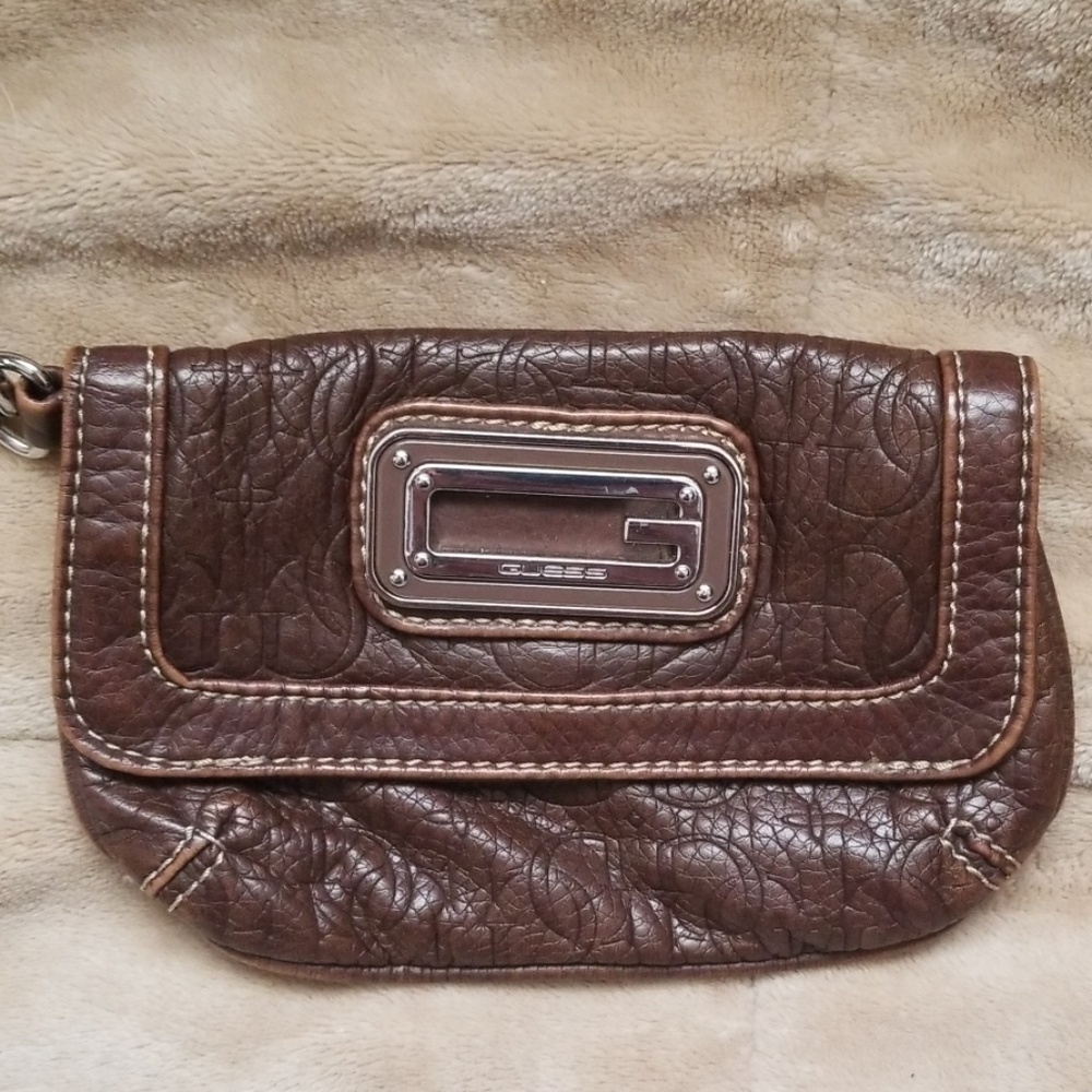 Guess wristlet